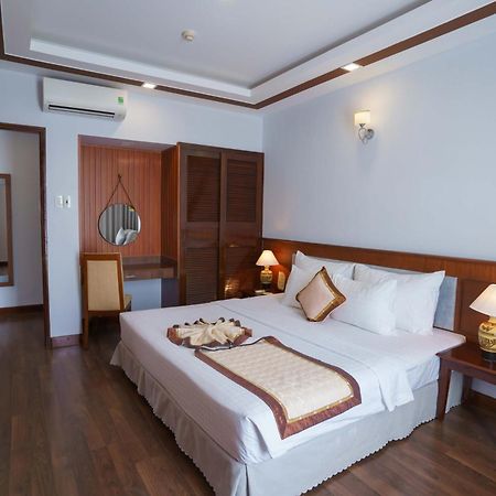 Saigon - Ninh Chu Hotel & Resort Фанранґ Екстер'єр фото