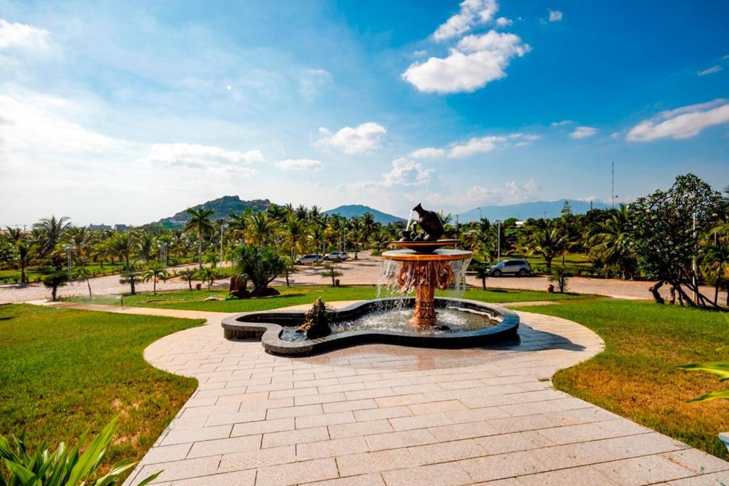 Saigon - Ninh Chu Hotel & Resort Фанранґ Екстер'єр фото