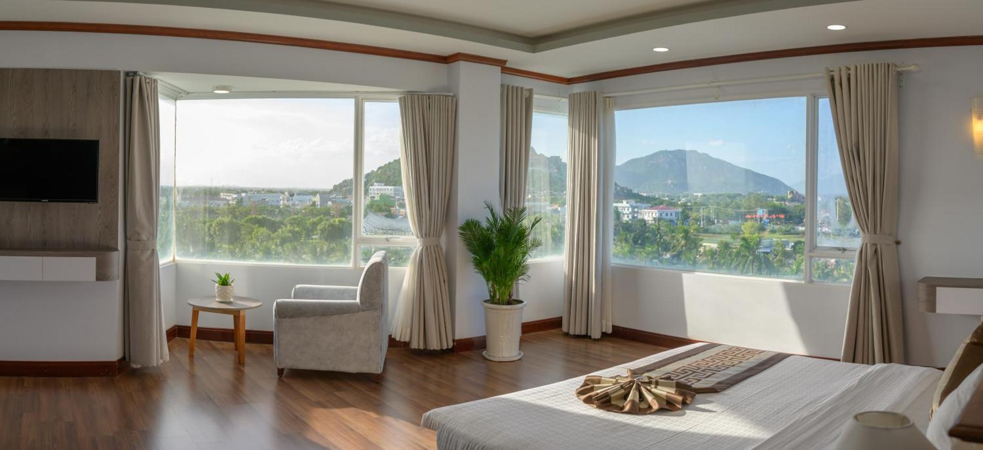 Saigon - Ninh Chu Hotel & Resort Фанранґ Екстер'єр фото