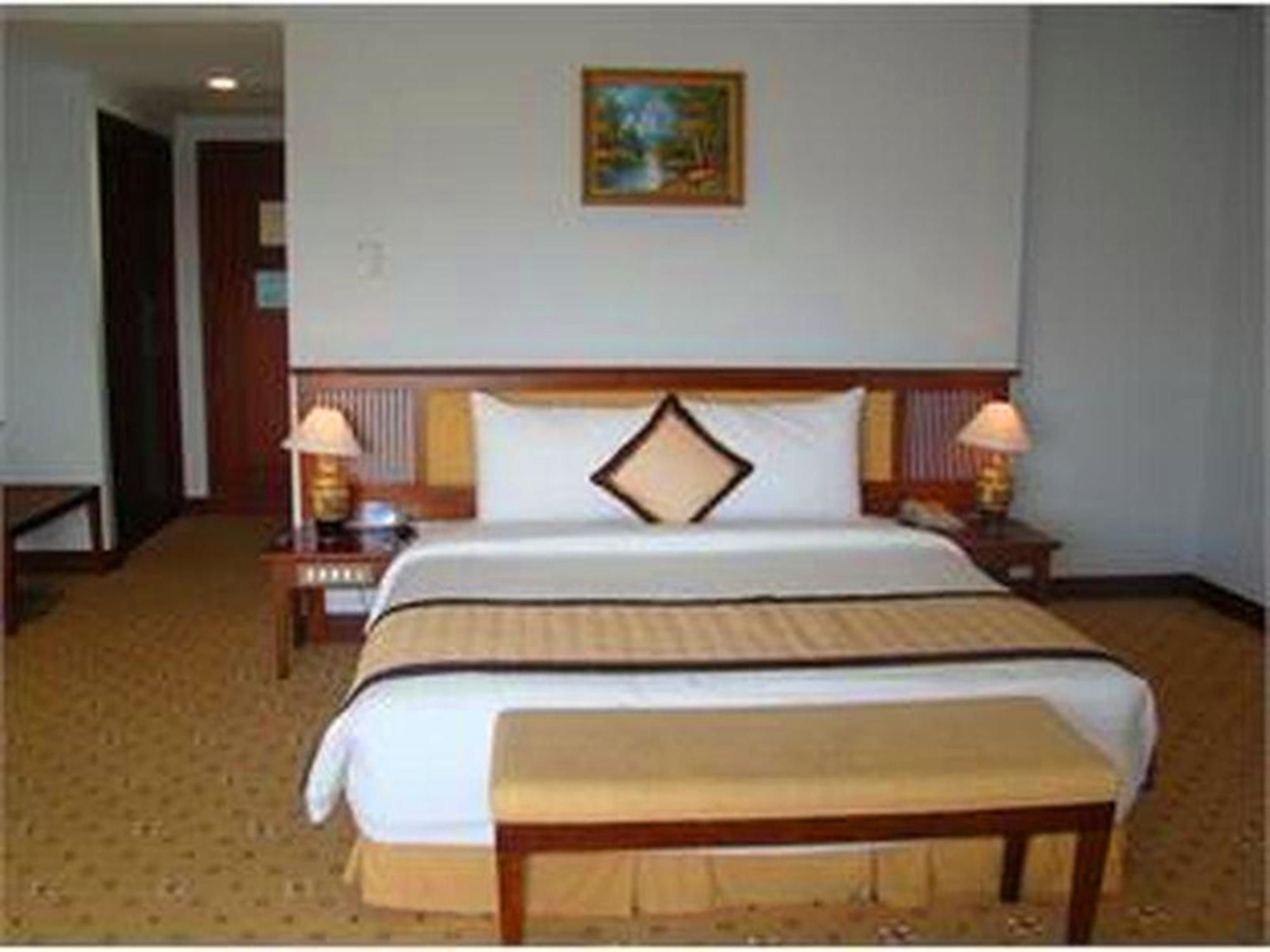 Saigon - Ninh Chu Hotel & Resort Фанранґ Екстер'єр фото