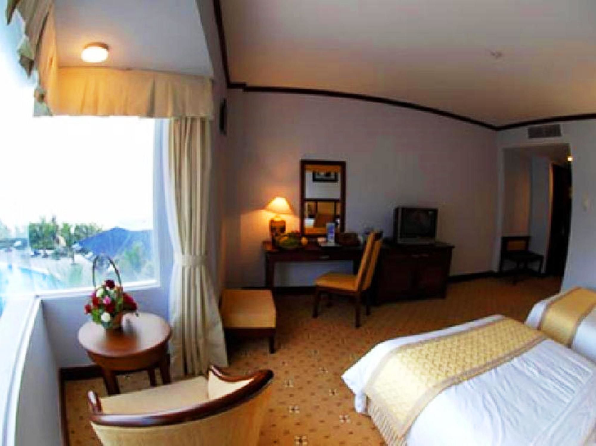 Saigon - Ninh Chu Hotel & Resort Фанранґ Екстер'єр фото